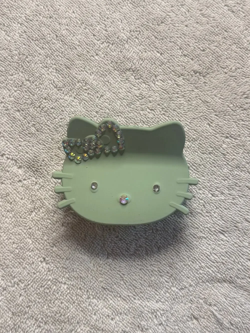 Large hello kitty hair claw clip matte green with rhinestone accent
